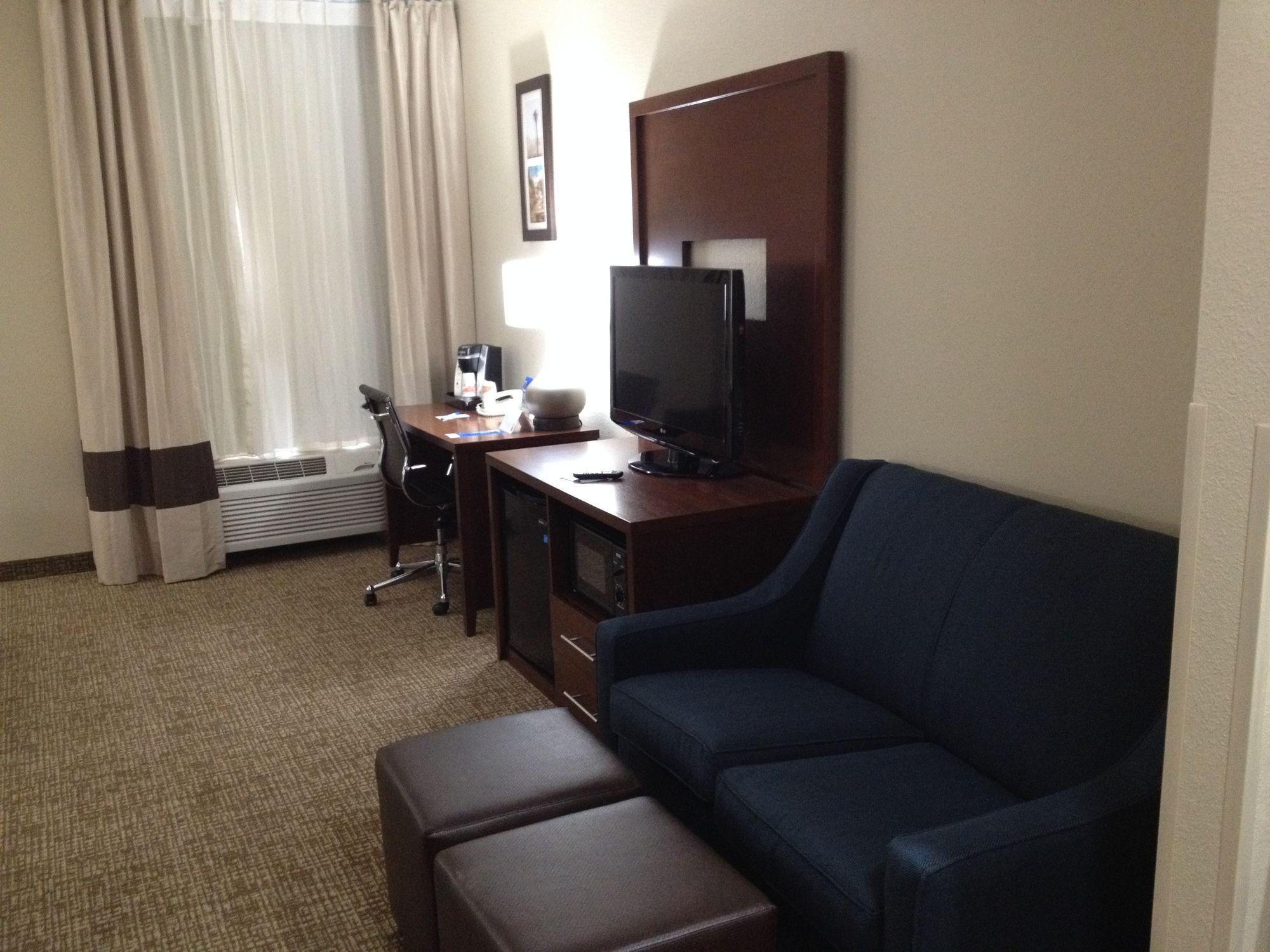 Comfort Inn & Suites Junction City - Near Fort Riley Dış mekan fotoğraf