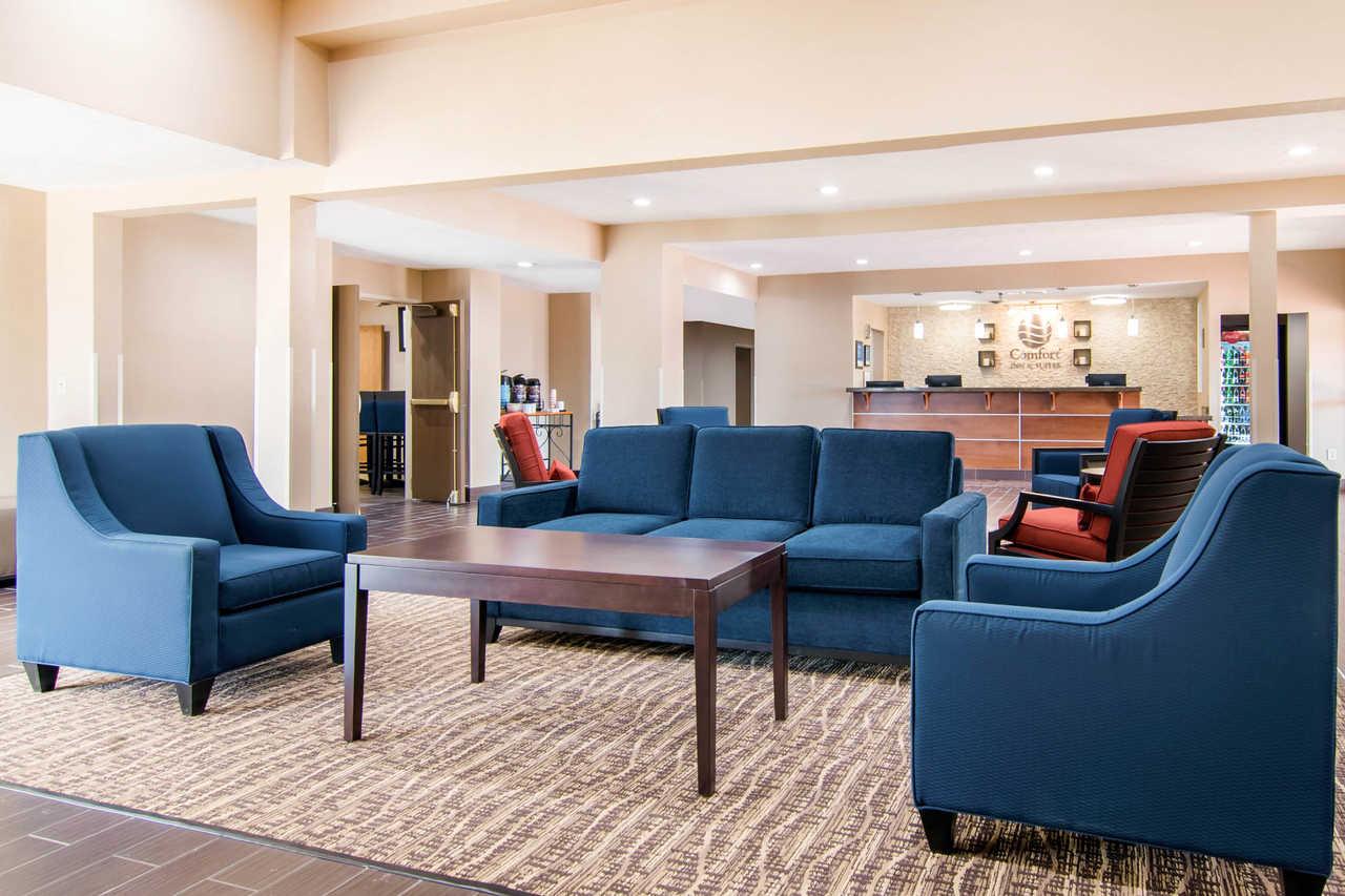 Comfort Inn & Suites Junction City - Near Fort Riley Dış mekan fotoğraf