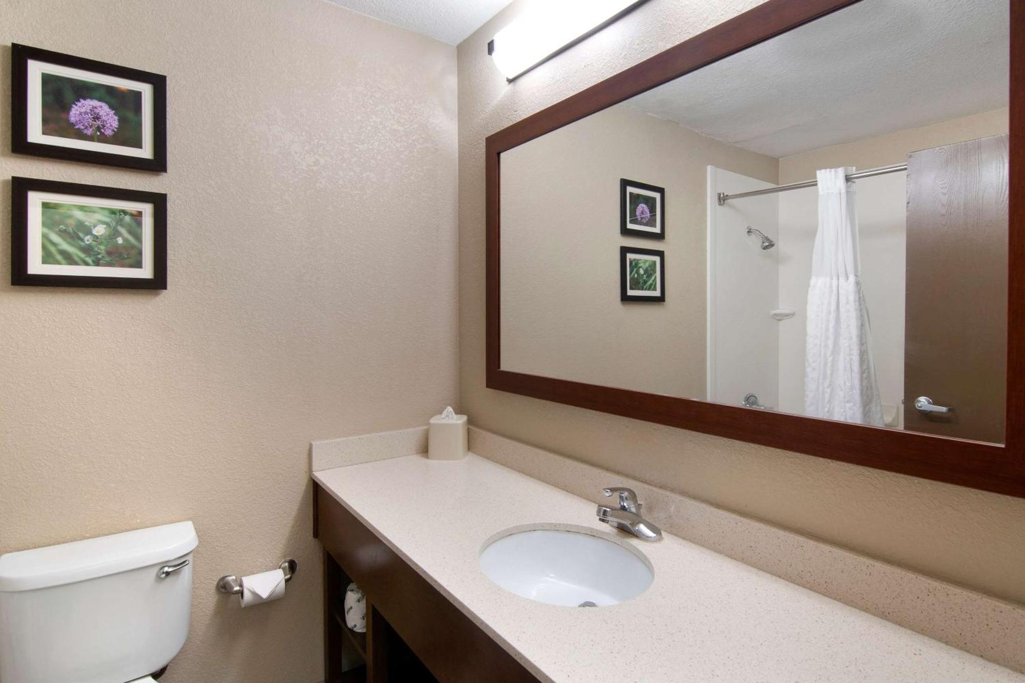 Comfort Inn & Suites Junction City - Near Fort Riley Dış mekan fotoğraf